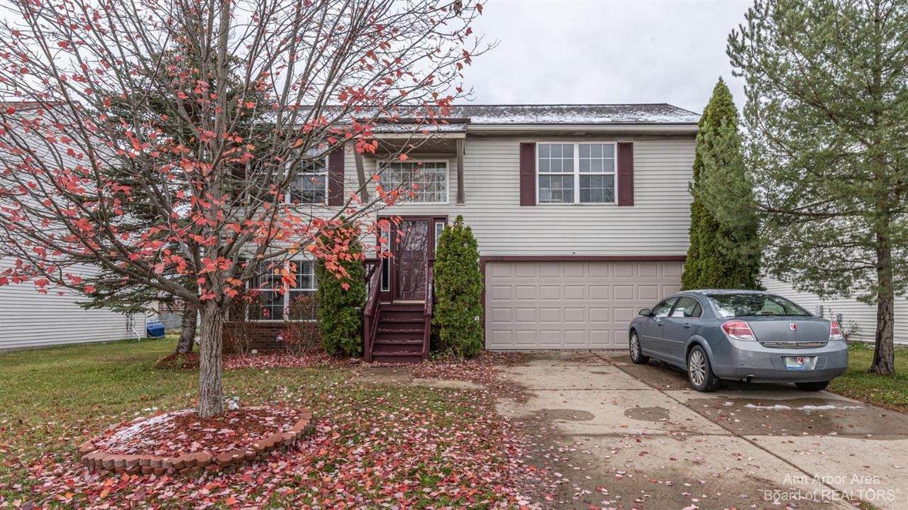 7310 Spy Glass Ln - Photo 1
