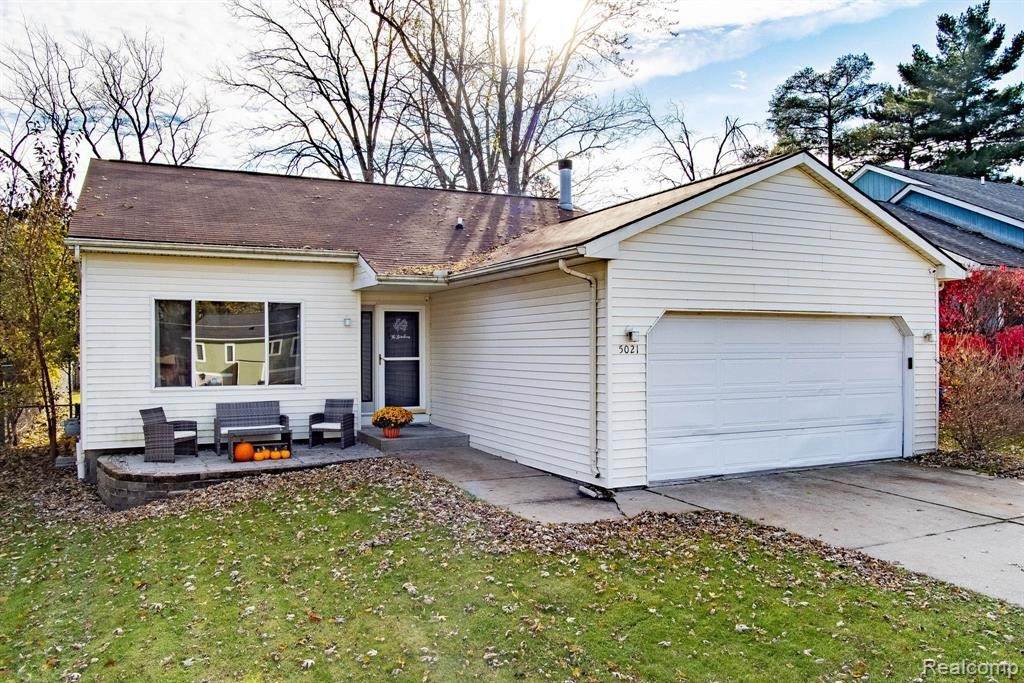 5021 Libcrest Dr - Photo 1