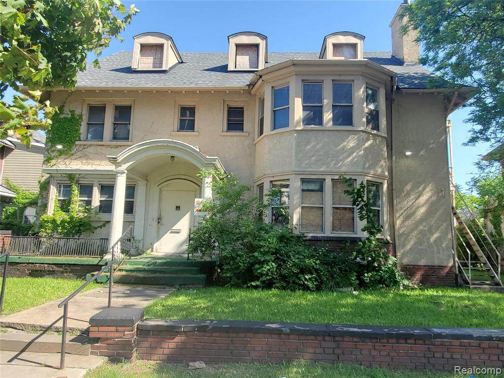226 Mack Ave - Photo 1