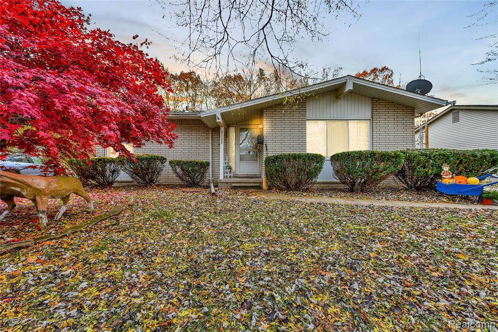 30155 Halecreek St - Photo 1