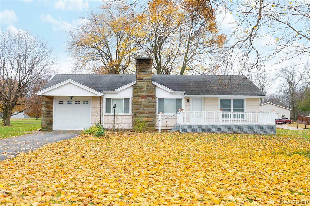 551 River St - Photo 1
