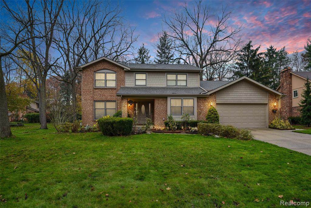 5243 Collington Dr - Photo 1