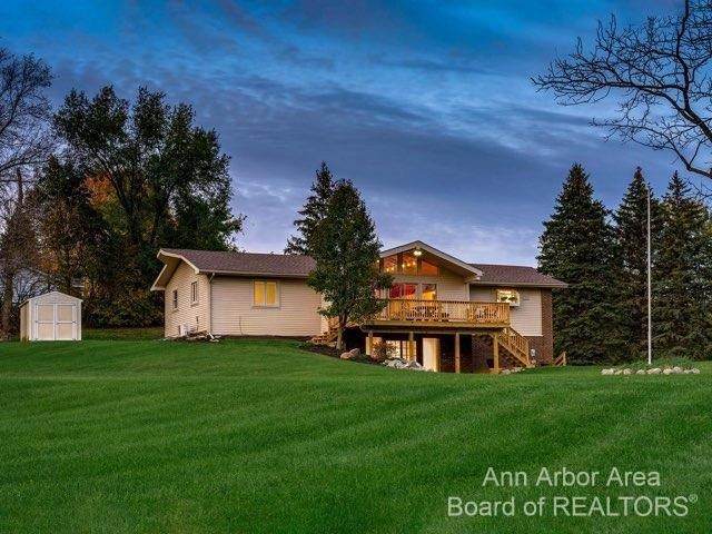 9070 Grenoble Dr - Photo 1