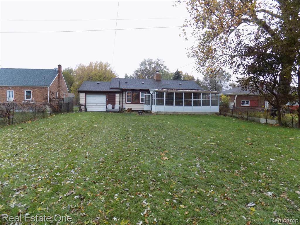 3864 Capitol Ave - Photo 1