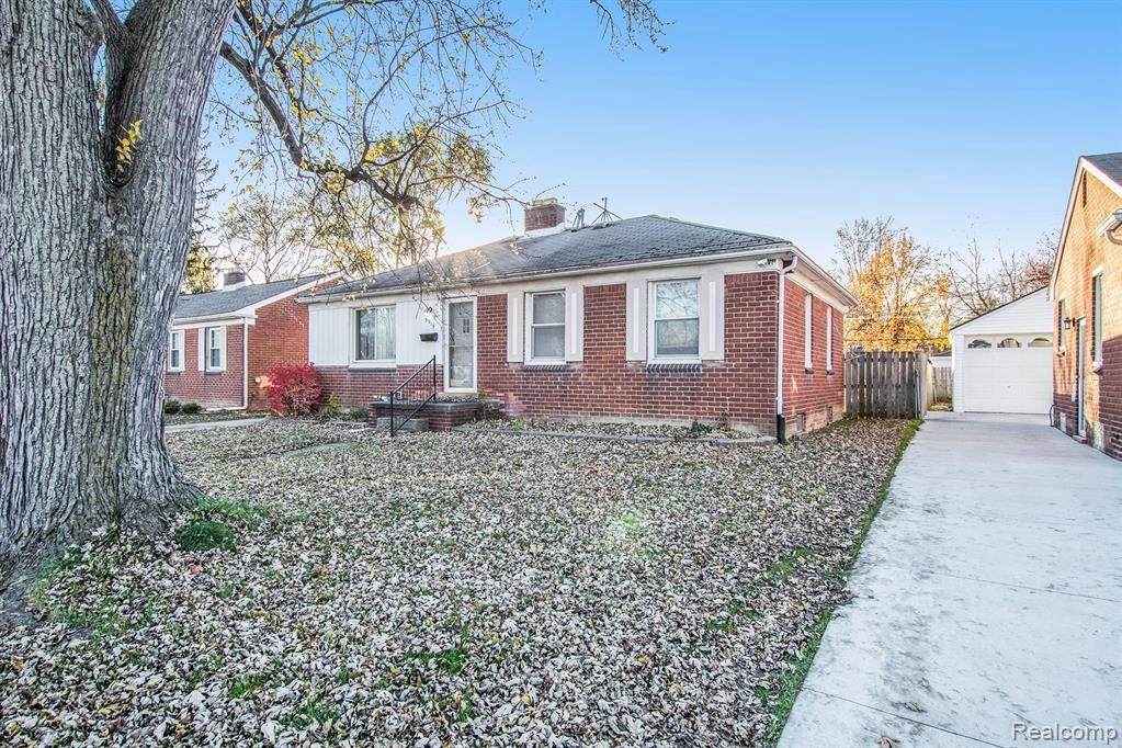 9919 Merriman Rd - Photo 1