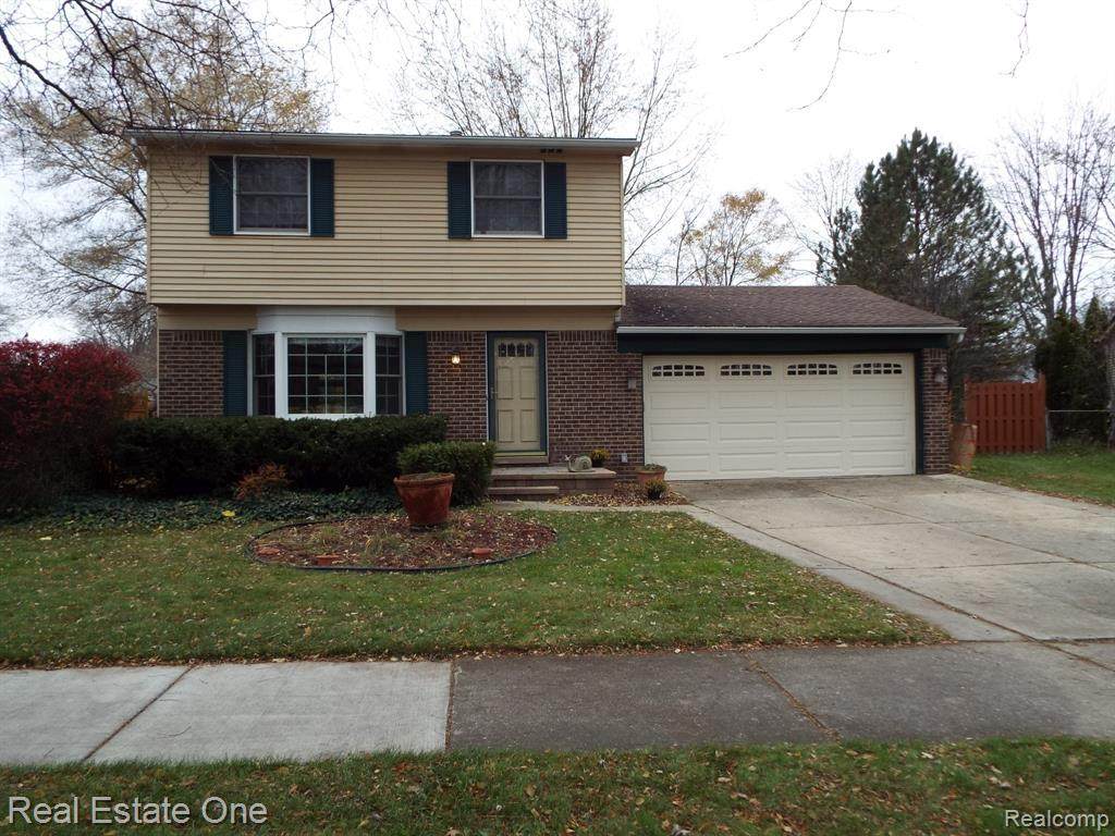 324 Meadowlake Rd - Photo 1