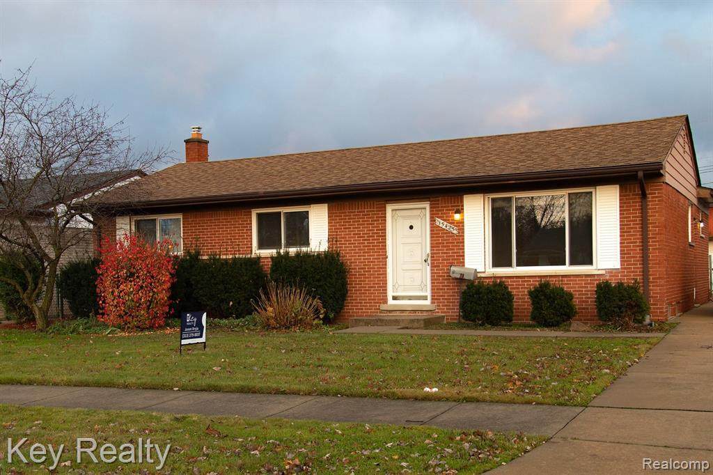 15425 Leader St - Photo 1