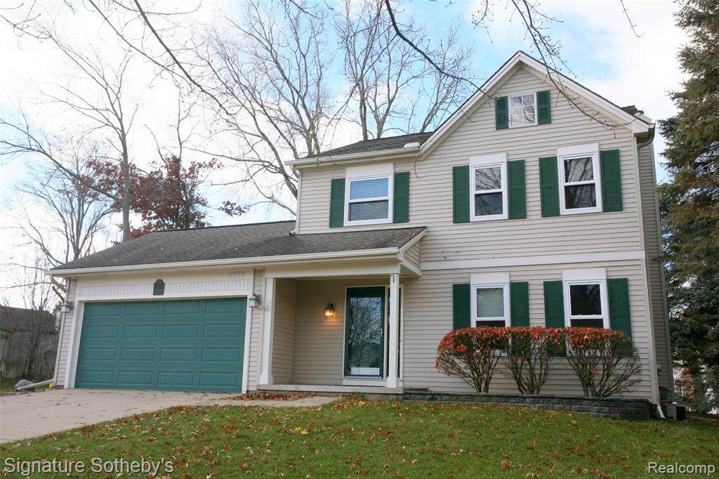 4079 Highview Crt - Photo 1
