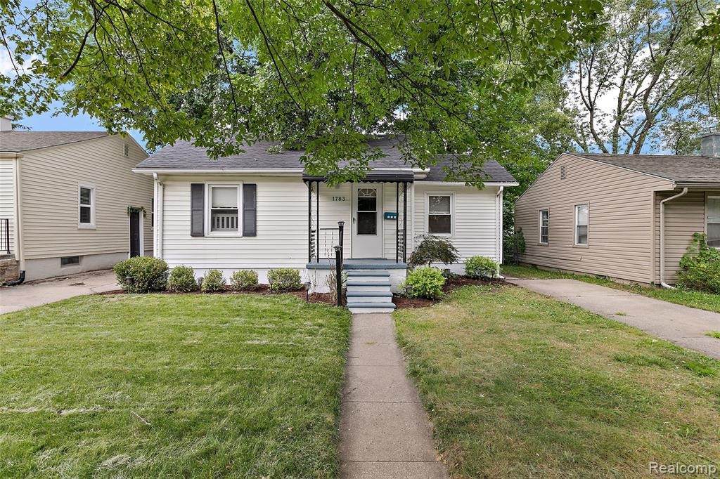 1783 Marshall - Photo 1