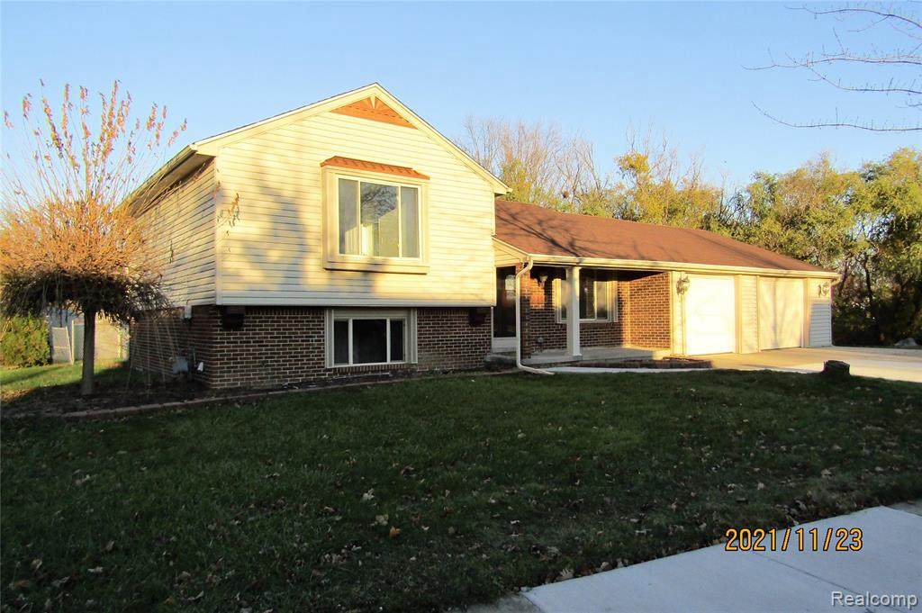 19080 Arlington Dr - Photo 1