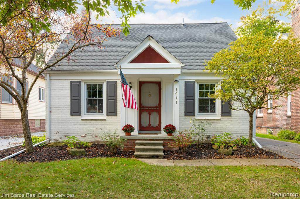 1611 Anita Ave - Photo 1