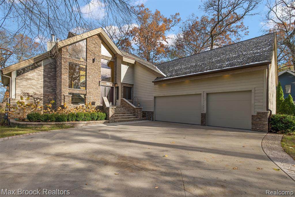 8694 Aquaview St - Photo 1