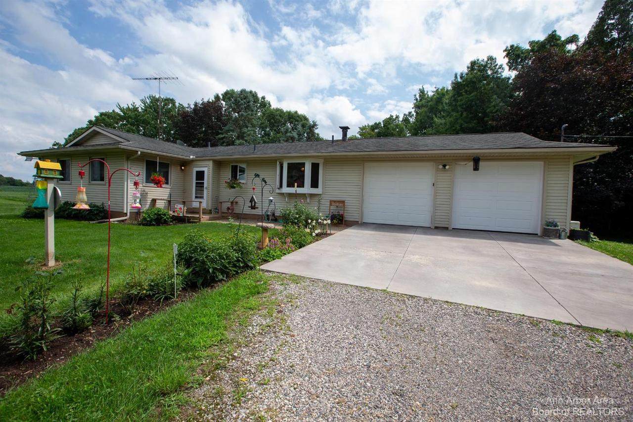 10065 Easton Rd - Photo 1