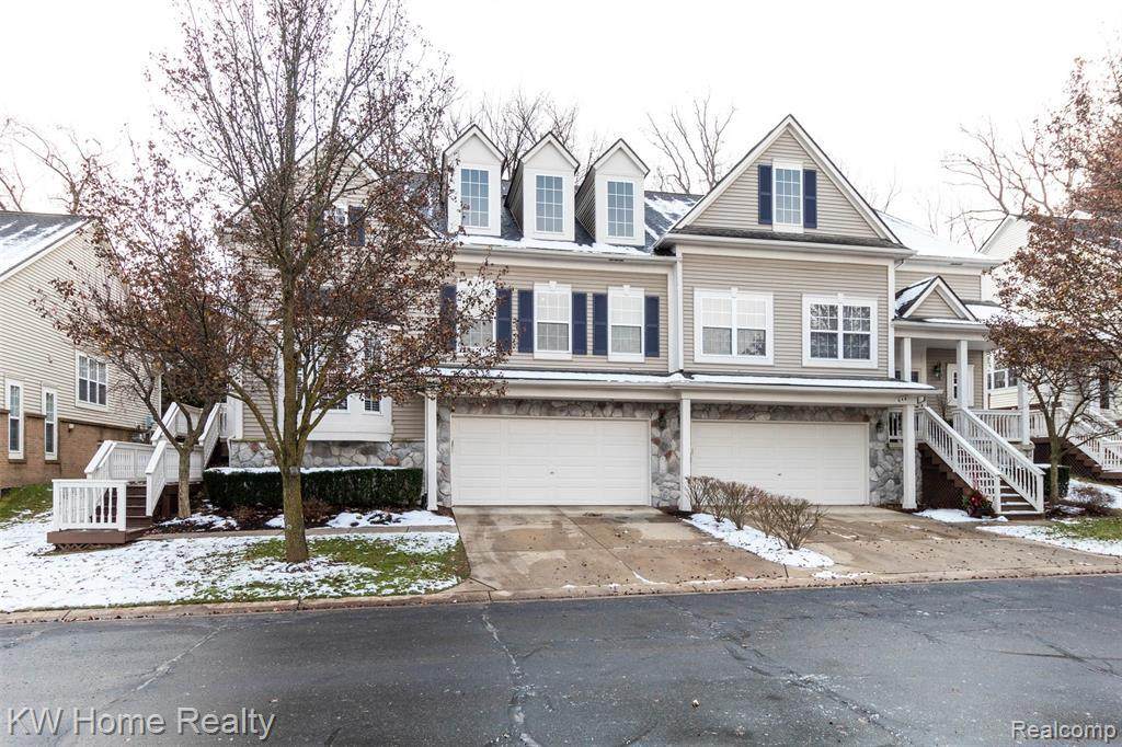650 Bluff - Photo 1
