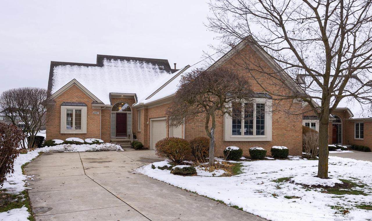 4897 Doral - Photo 1