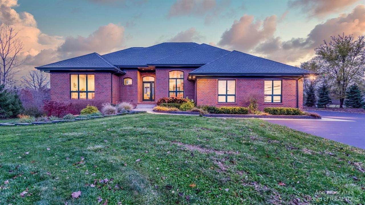 3520 Blue Heron Ct - Photo 1