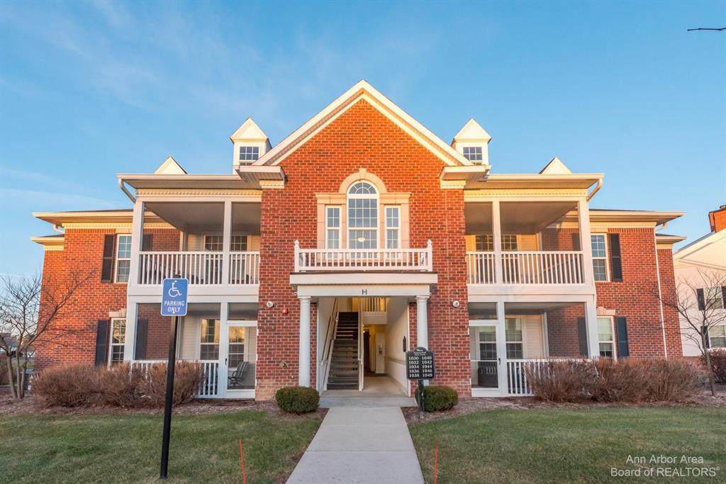 1044 Summerfield Glen - Photo 1