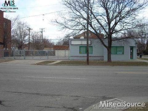 15797 Mack Avenue - Photo 1