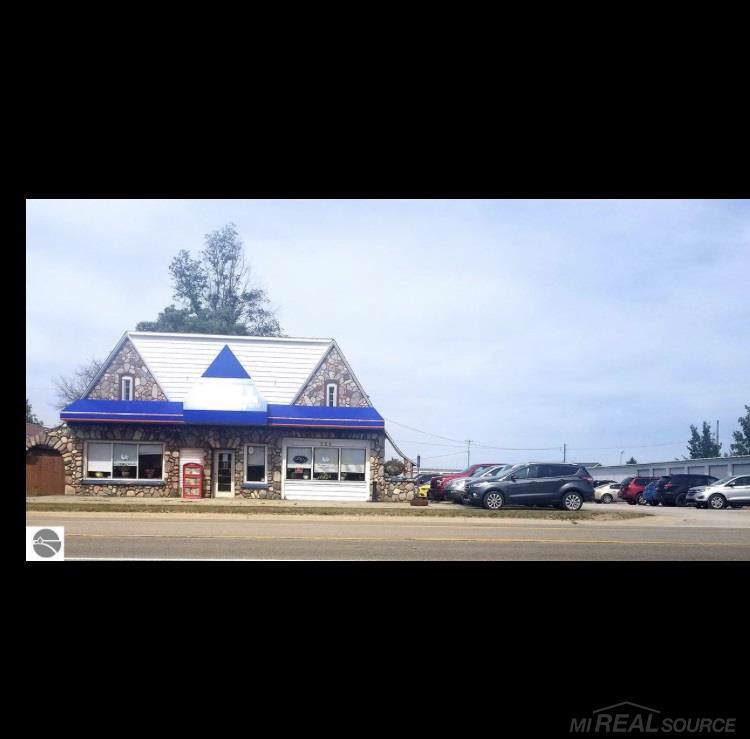 528 Williams - Photo 1