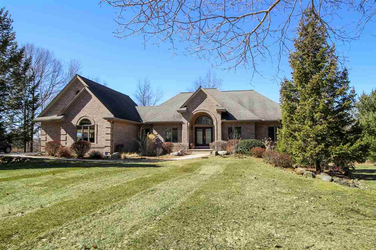 5573 Clarkston Ridge Dr - Photo 1 5573 Clarkston Ridge Dr - Photo 1