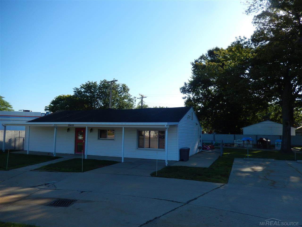 28400 Little Mack - Photo 1