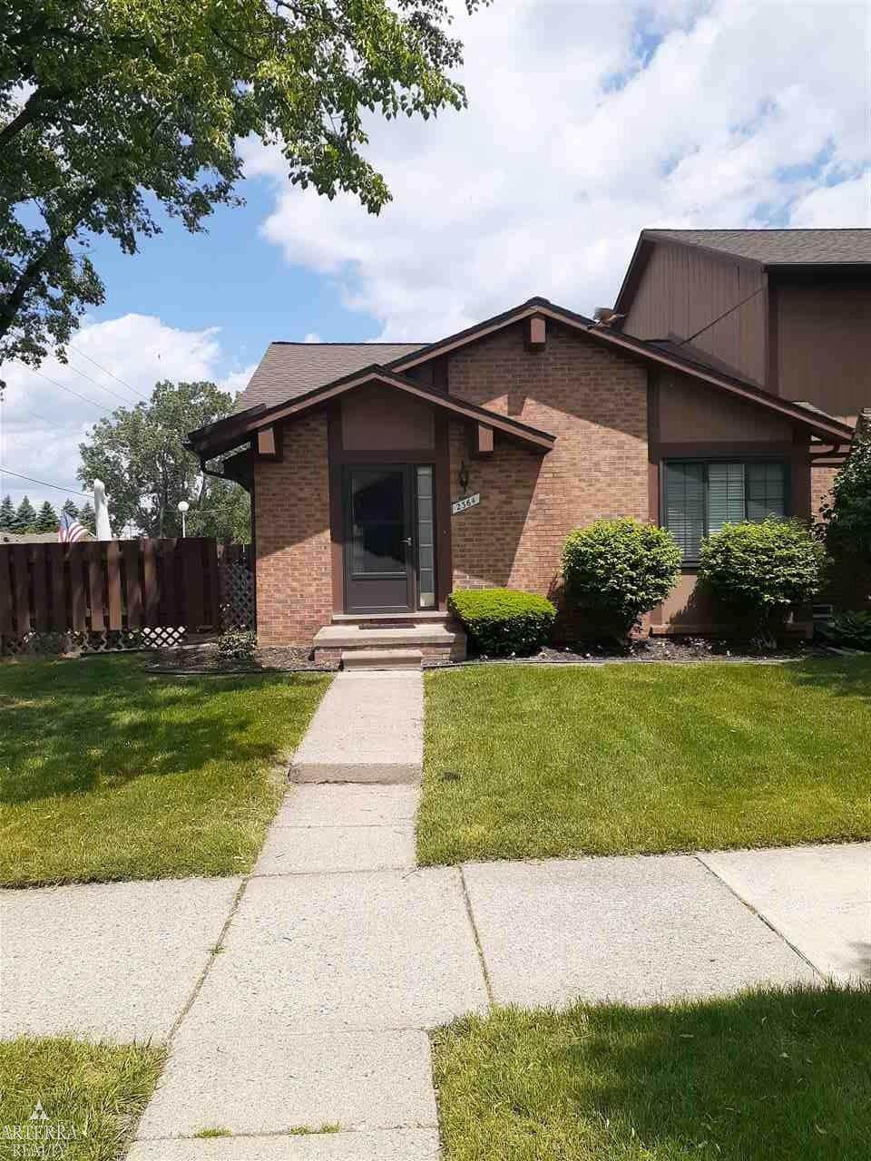 2364 Bradford Court - Photo 1