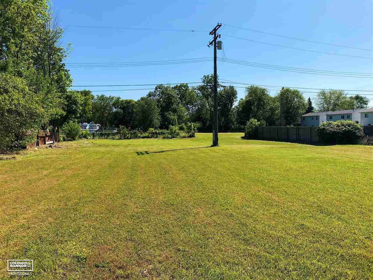 1819 Kern - Photo 1