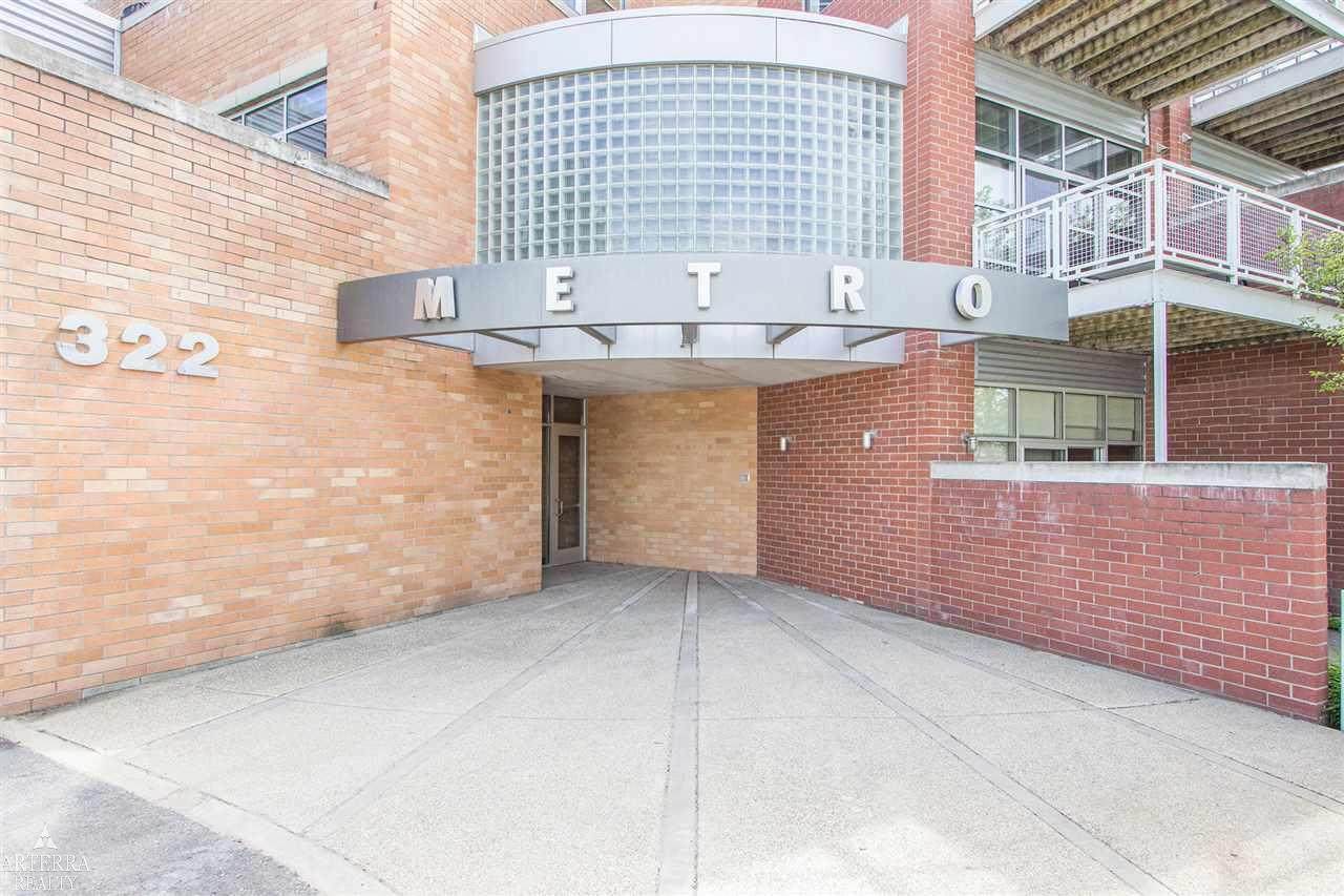 322 E Harrison Ave - Photo 1