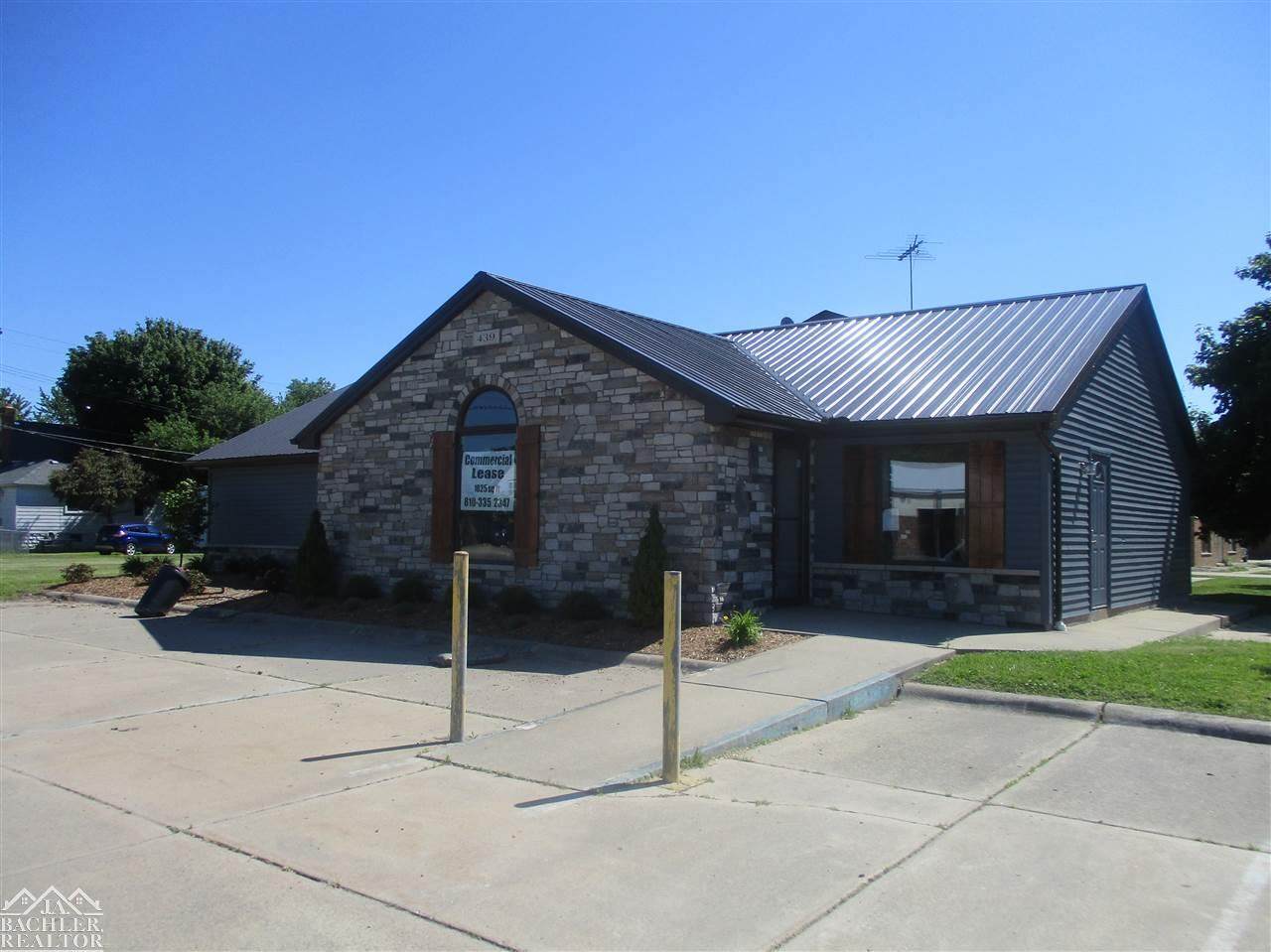 439 Parker - Photo 1