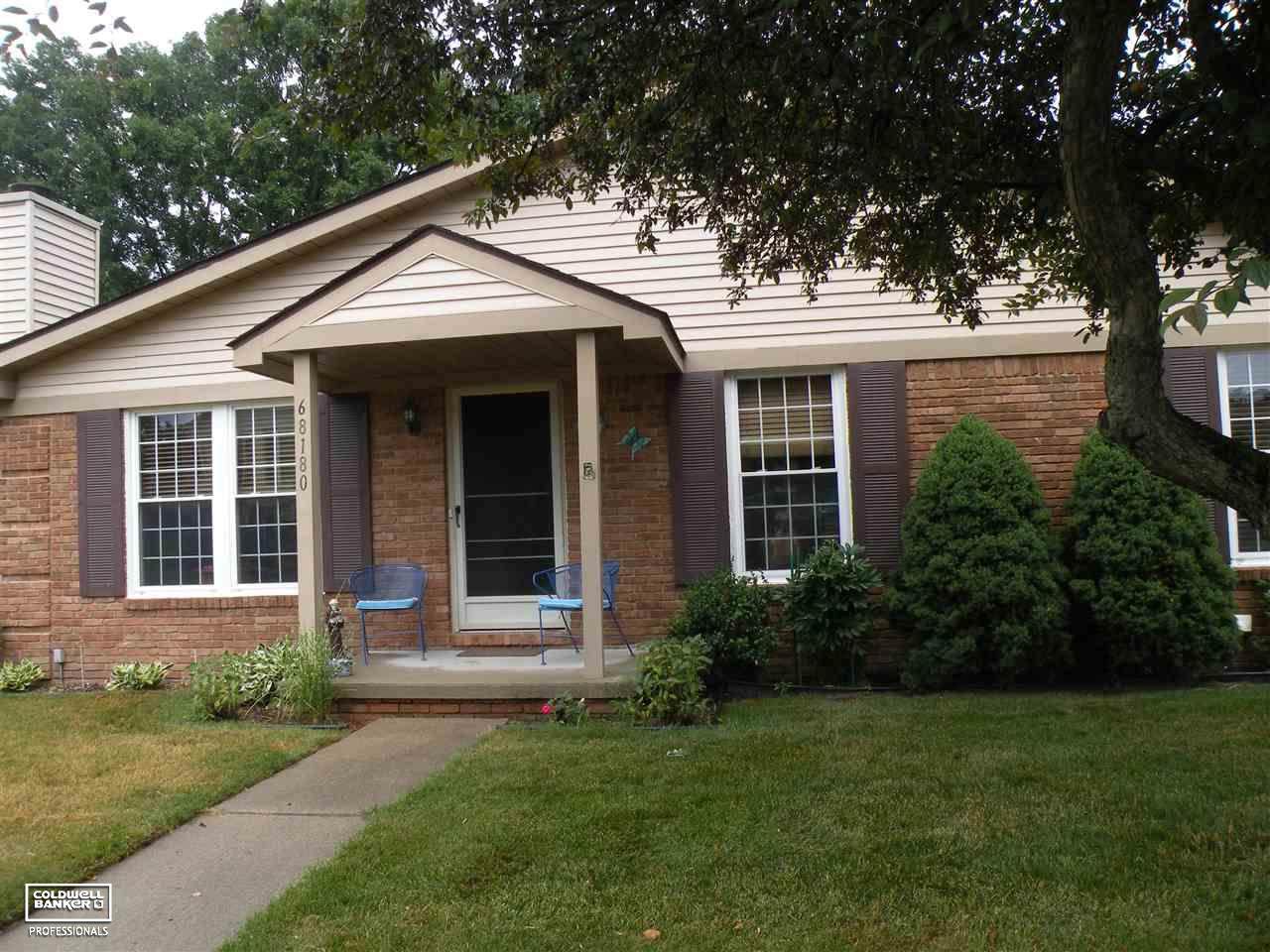 68180 Rosewood - Photo 1