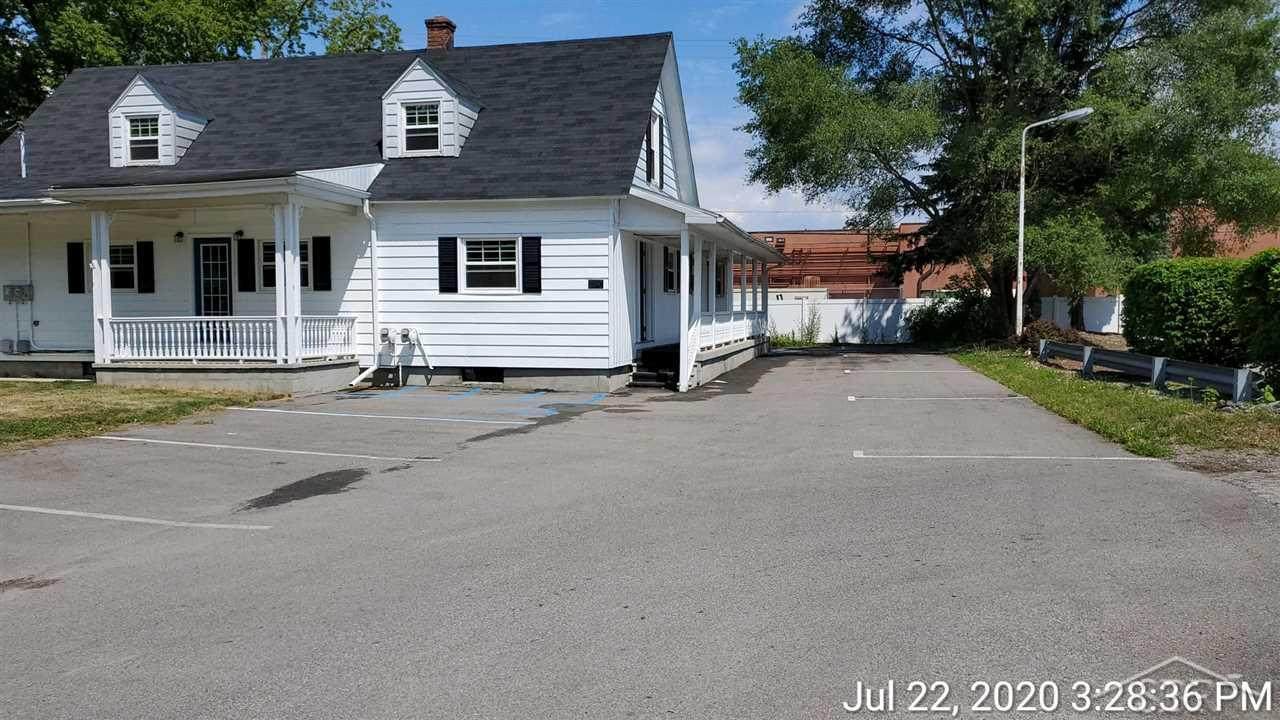 2090 Anderson - Photo 1