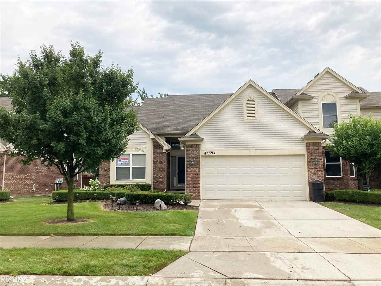 45694 Rathmore - Photo 1