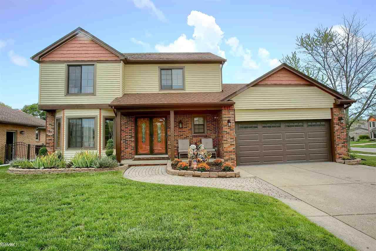 44147 Columbia Dr - Photo 1