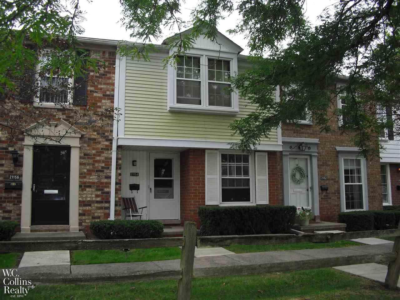 21154 Beaconsfield - Photo 1