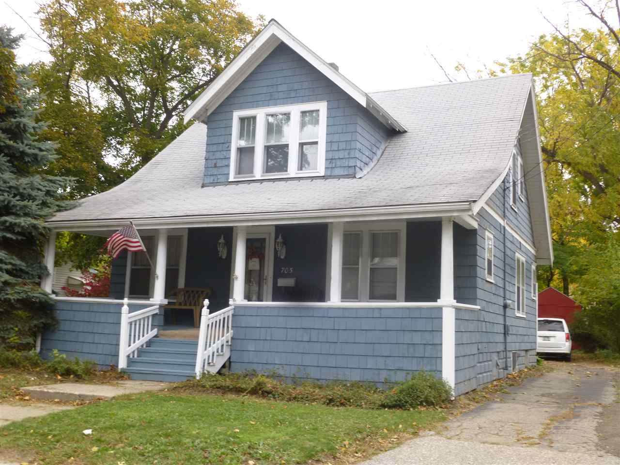 705 Main - Photo 1