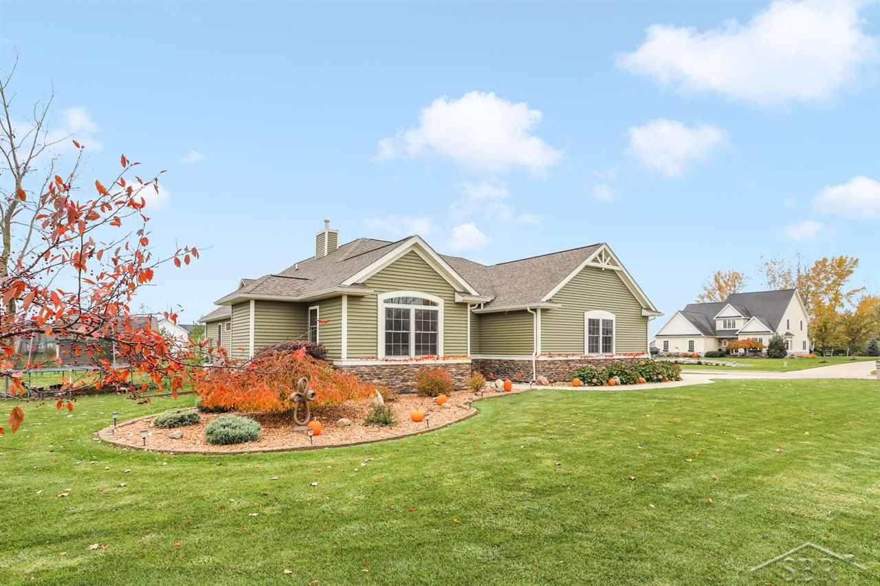 9907 Crystal Lane - Photo 1