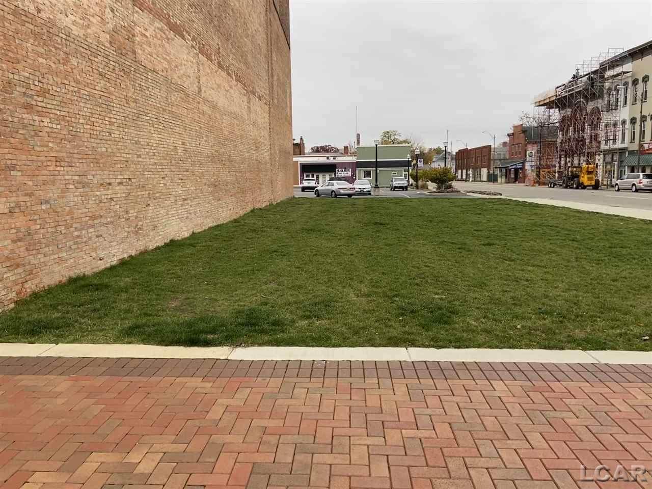 125 & 127 Maumee - Photo 1