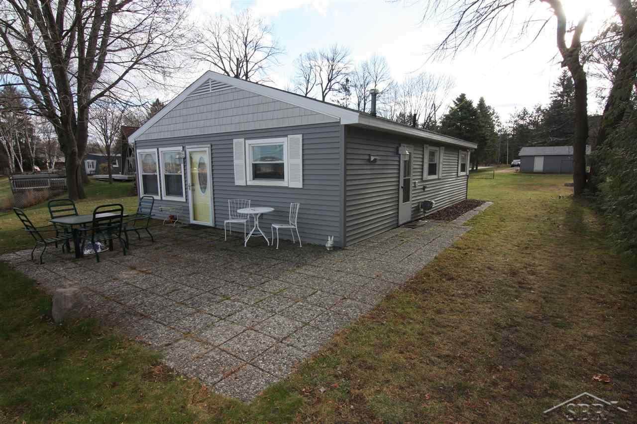 395 Richmond - Photo 1