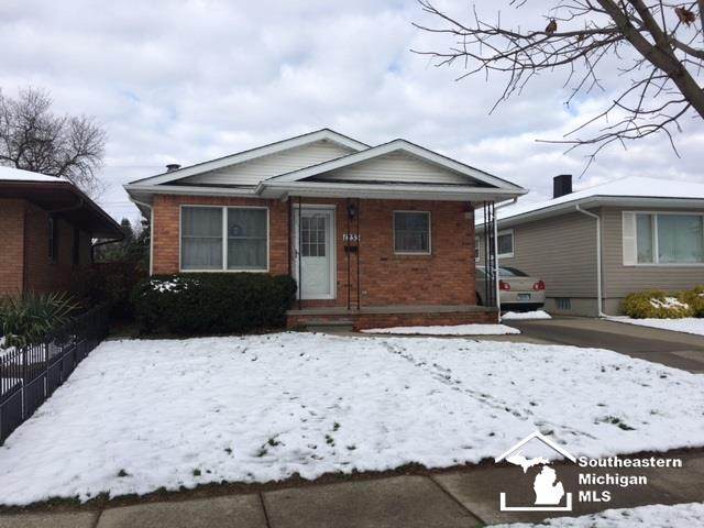 1233 Riverview Ave - Photo 1