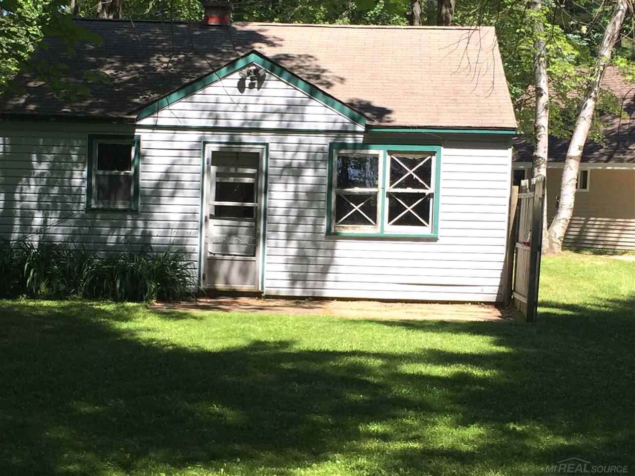 2530 Lakeshore - Photo 1