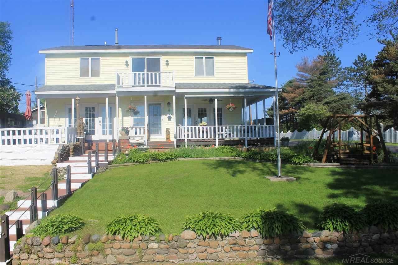 8949 Lakeshore Rd - Photo 1