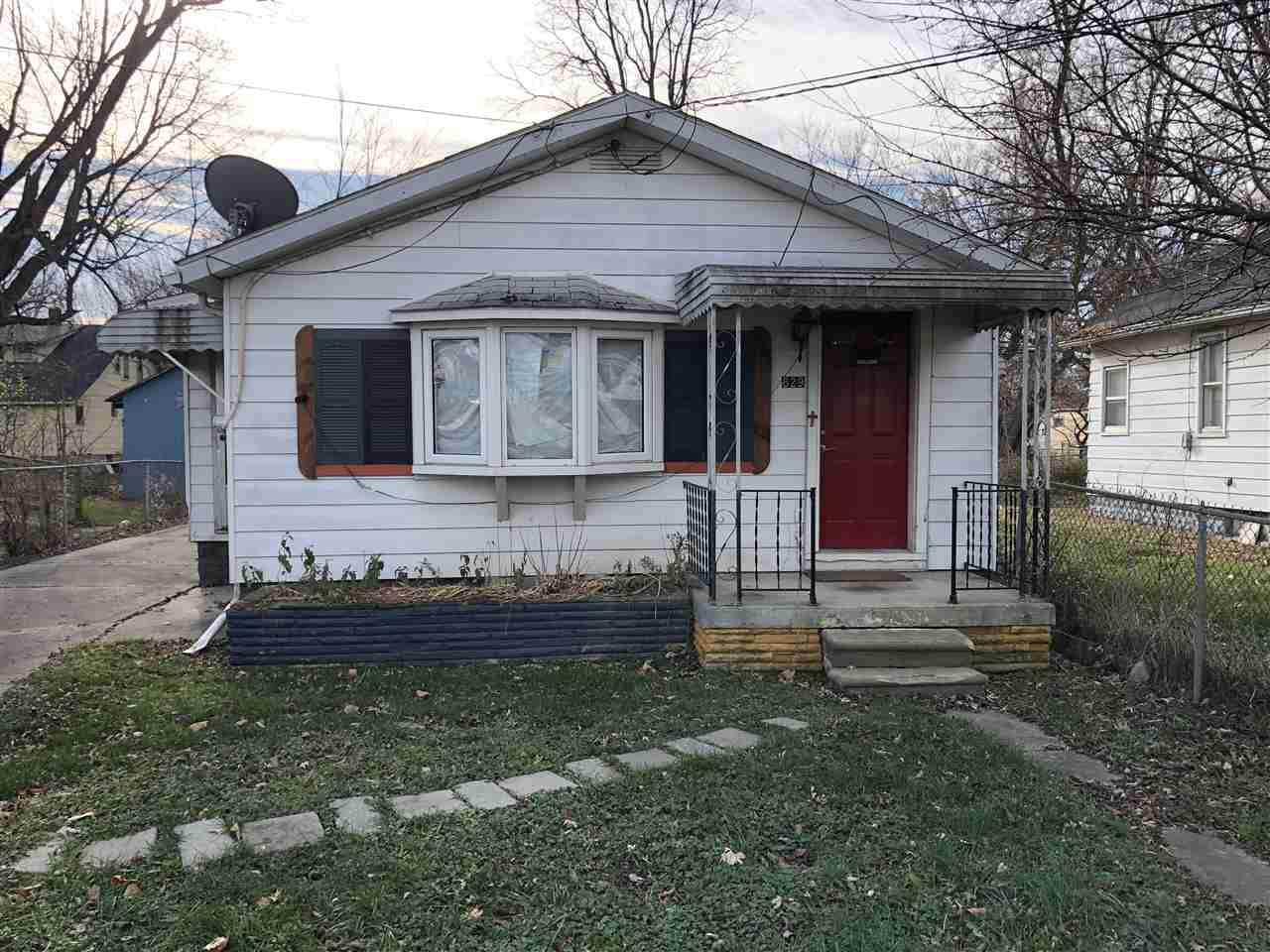 829 Campbell - Photo 1