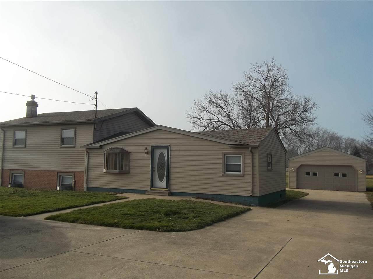 9285 Baycreek Road - Photo 1