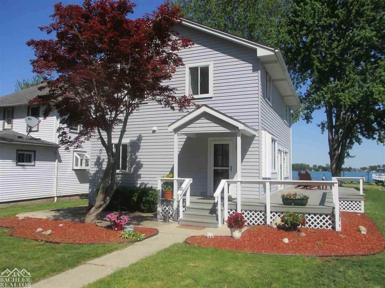 5609 Pointe Drive - Photo 1