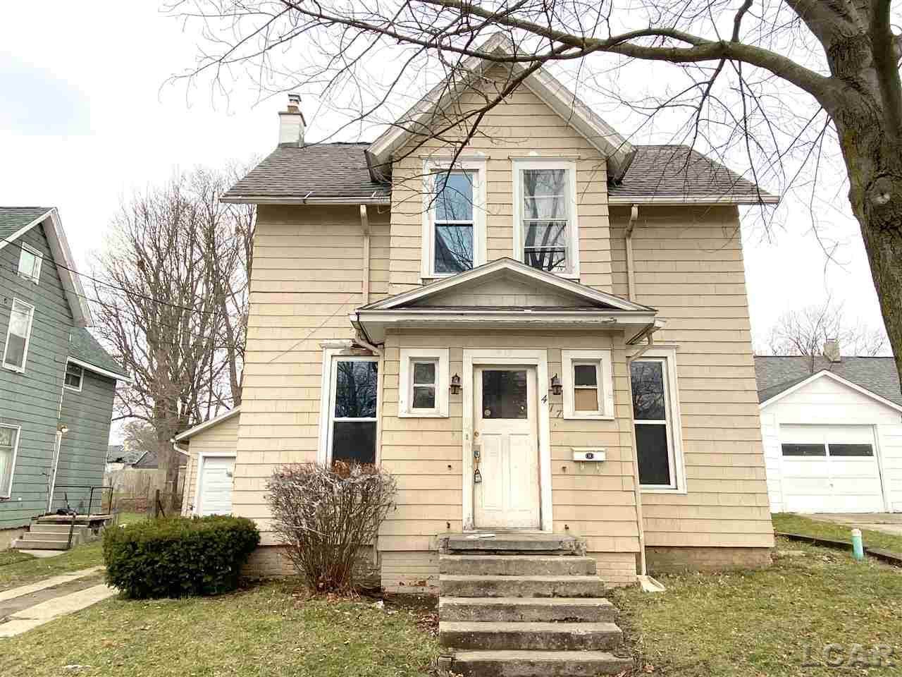 417 Maple Ave - Photo 1