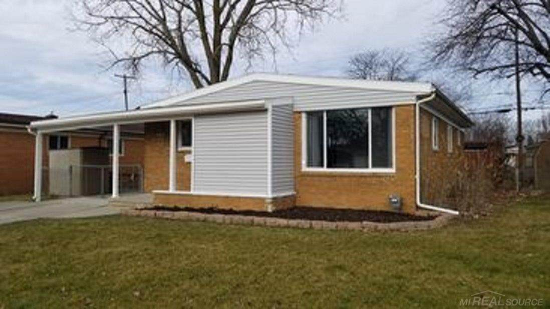 22819 Sunnyside - Photo 1
