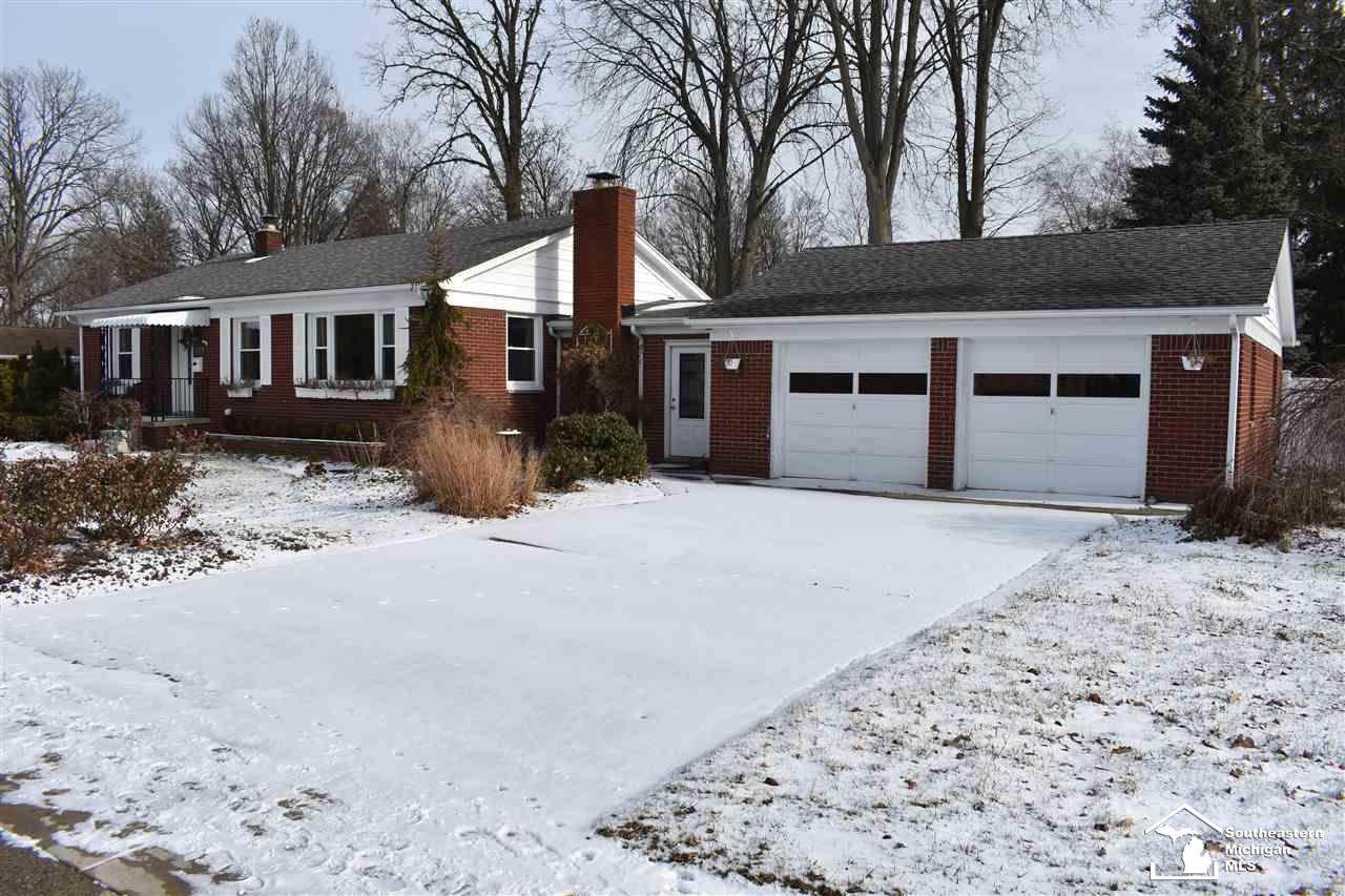 832 Marvin - Photo 1