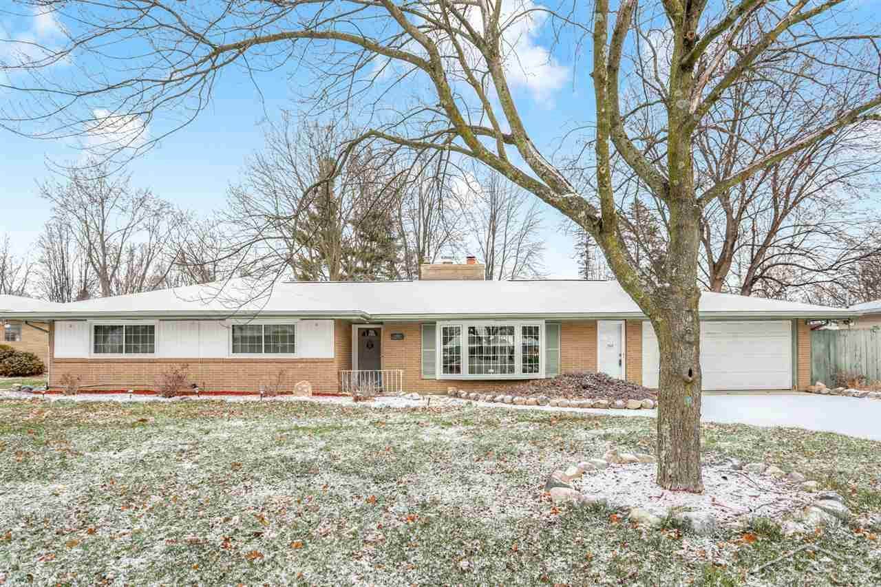 3451 Creekwood - Photo 1