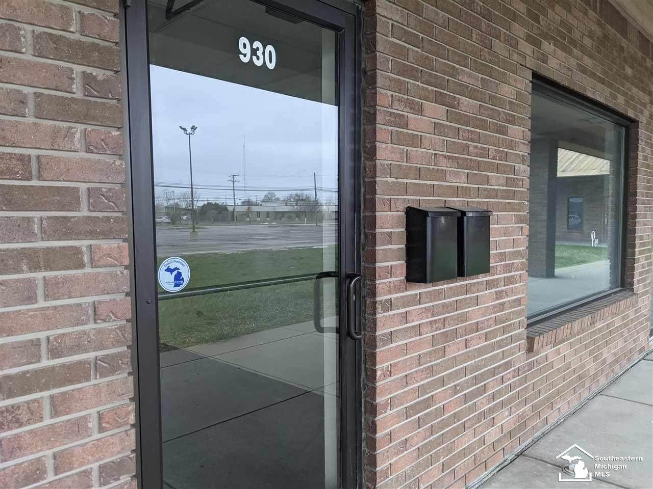 930 Telegraph - Photo 1