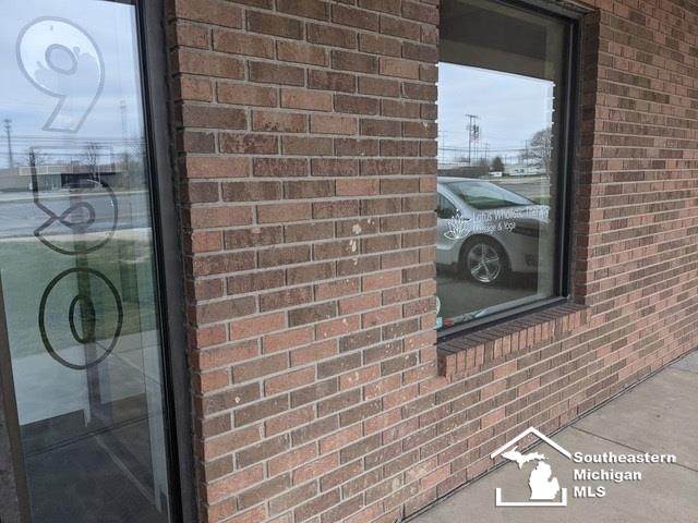 950 Telegraph - Photo 1